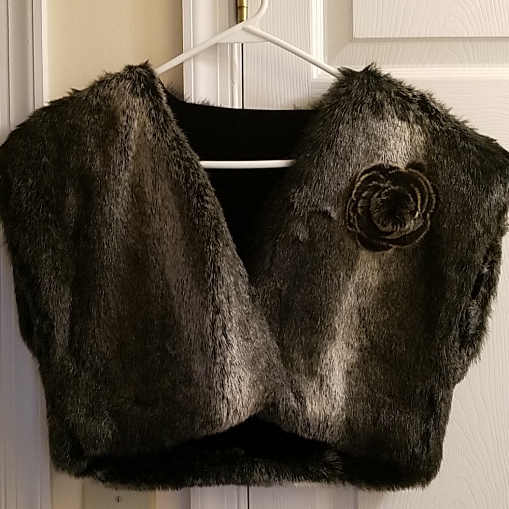 Faux Fur Short Vest